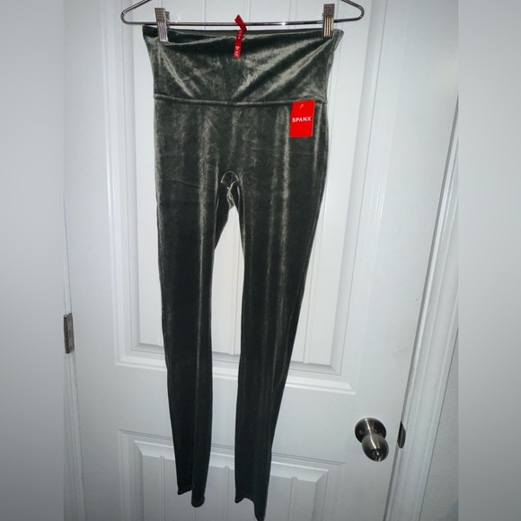 SPANX High-Waisted Velvet Leggings in Deep Green - Picture 7 of 12